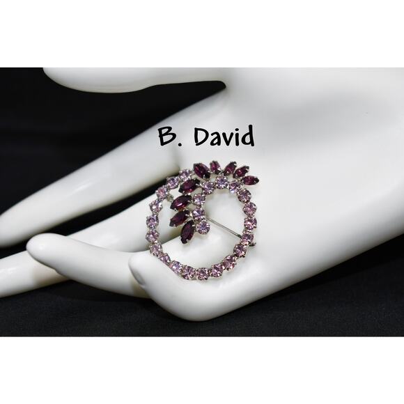 Vintage 1960s B David Purple Rhinestone Floral Brooch, Rhodium Plated - Picture 7 of 10
